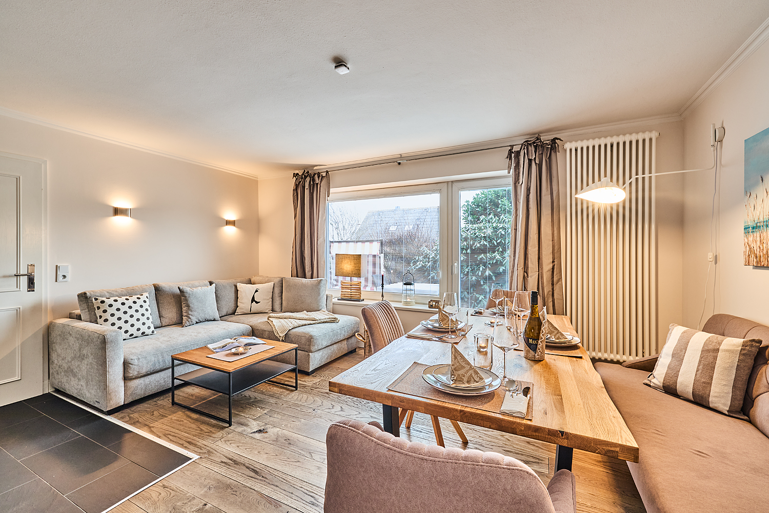 Wohn-/Esszimmer mit Terrasse